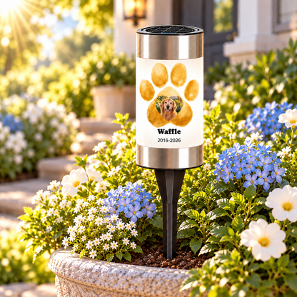 Personalized Pet Memorial Solar Light – Dog & Cat Photo Garden Gift